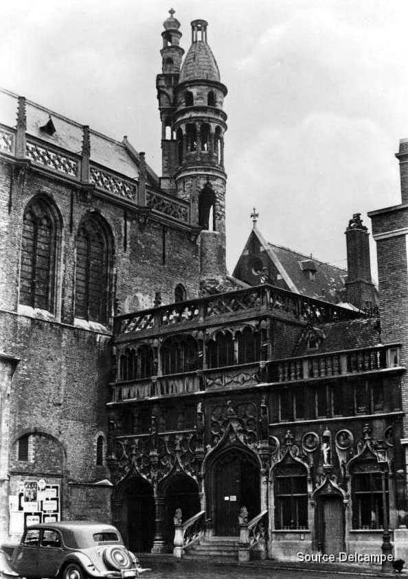 Belgique Brugge la Basilique du Saint Sang belle.jpg